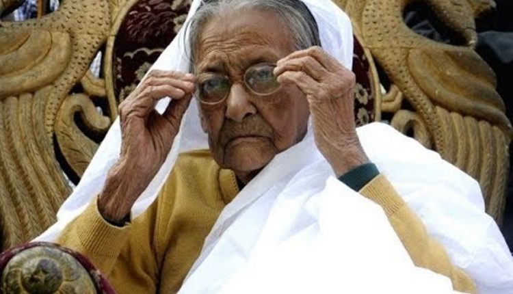 বড়মা বীণাপাণি দেবী'র মৃত্যুর পরেও পারিবারিক কলহ পিছু ছাড়ছে না, বিপাকে লক্ষ লক্ষ ভক্ত কুল
