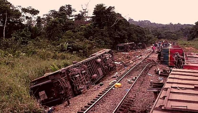 ট্রেন দুর্ঘটনায় শিশুসহ ২৪টি মরদেহ উদ্ধার, আহত ৩১
