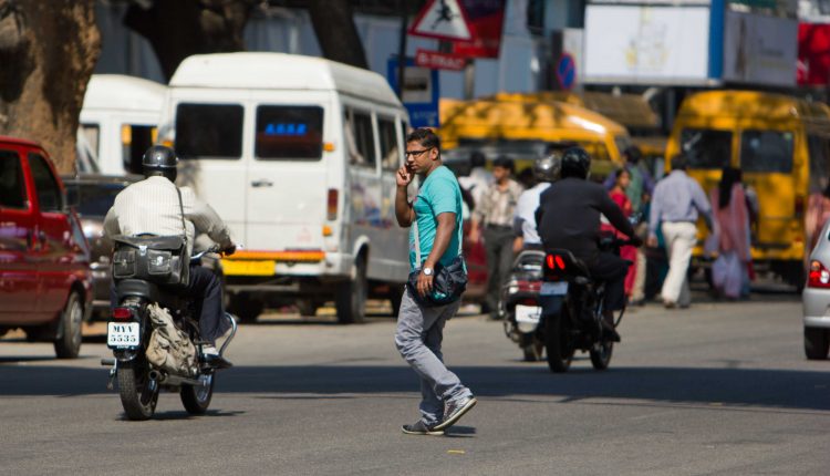 talking-with-someone-while-crossing-the-road