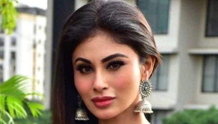 Mouni_roy