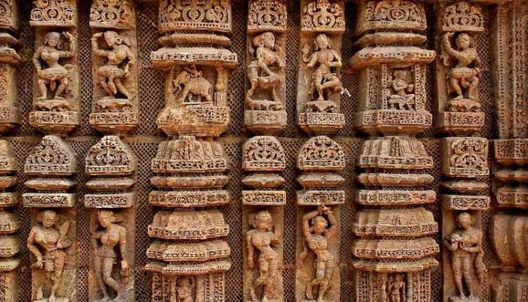 সূর্যোদয়ের প্রথম আলো (Temple Of The Sun At Konark) 1 সূর্যোদয়ের প্রথম আলো (Temple Of The Sun At Konark) 2