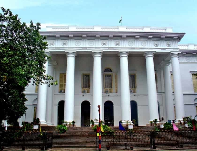 Hangout Places In Kolkata (কলকাতার কাছে ঘোরার জায়গা) -50 Places To Visit In Kolkata 39 Town Hall