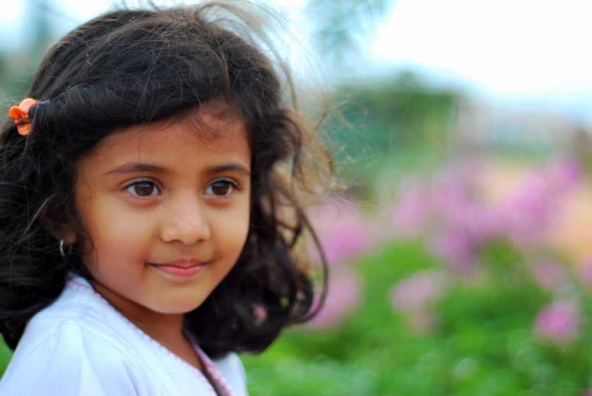 হিন্দু মেয়ে ও ছেলের সেরা নামের তালিকা (Best Hindu Baby Name List) 2 Indian child (girl)