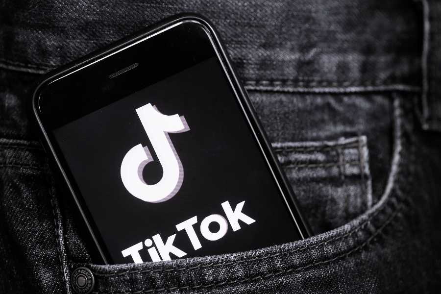বাজারে নতুন আসতে চলেছে ‘টিক টক’ স্মার্টফোন TikTok smartphone