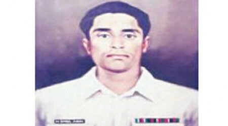 মুক্তি যুদ্ধের অমর কাহিনীতে লেখা আছে বীর শ্রেষ্ঠ রুহুল আমিনের নাম মুক্তি যুদ্ধের অমর কাহিনীতে লেখা আছে বীর শ্রেষ্ঠ রুহুল আমিনের নাম 3