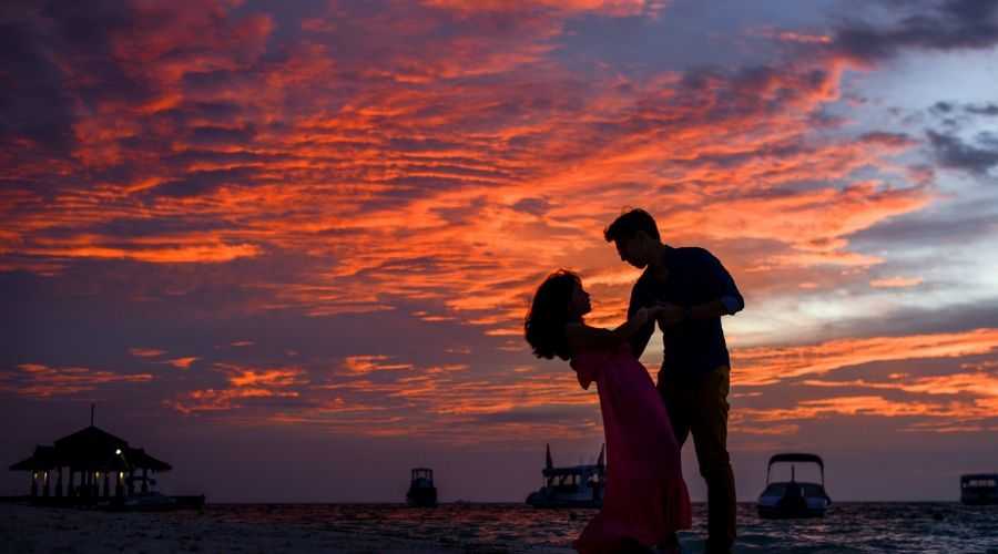 Bengali Love Quotes In English; Bangla Love Quotes; বাংলায় ভালোবাসার কোটেশন, 3 Bangla Love Quotes In English