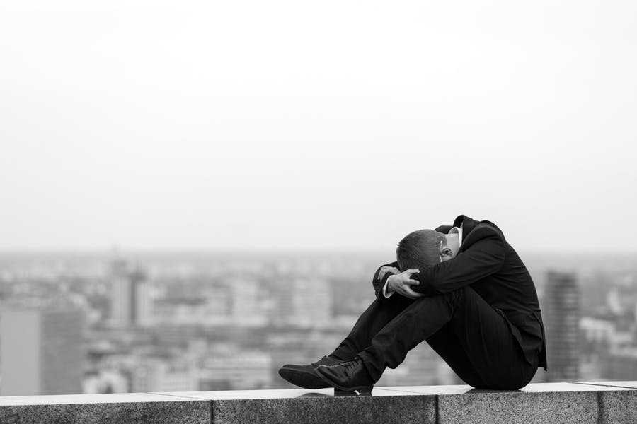 বিষন্নতা (Depression) কি ? বিষন্নতার লক্ষণ এবং বিষণ্ণতা থেকে মুক্তির উপায় বিষন্নতা