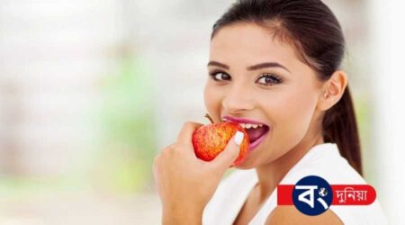 আপেল একজন বিবাহিত মহিলার যৌন আবেদন কীভাবে আরও বাড়িয়ে তুলতে পারে ? প্রত্যেকদিন একটি আপেল খেলে কি উপকার হয় জেনে নিন আপেল একজন বিবাহিত মহিলার যৌন আবেদন কীভাবে আরও বাড়িয়ে তুলতে পারে ? প্রত্যেকদিন একটি আপেল খেলে কি উপকার হয় জেনে নিন 6