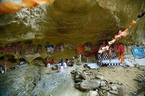 মরু তীর্থ হিংলাজ; পাকিস্তানের হিন্দু দেবী মন্দির হিংলাজ মাতার তীর্থ সম্পর্কে কিছু তথ্য 2 মরু তীর্থ হিংলাজ; পাকিস্তানের হিন্দু দেবী মন্দির হিংলাজ মাতার তীর্থ সম্পর্কে কিছু তথ্য 3