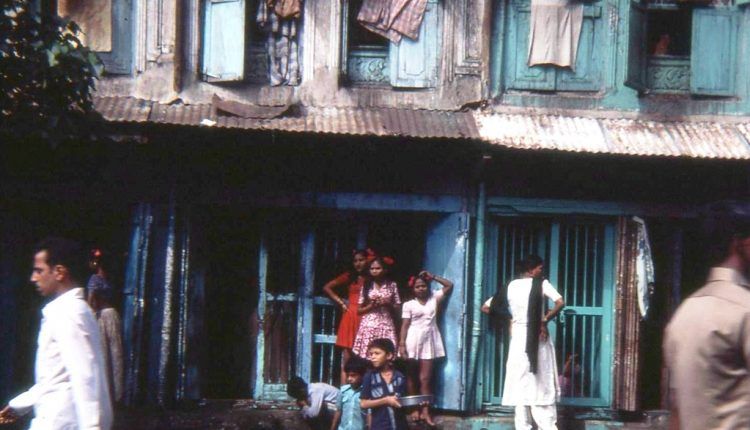 কলকাতার সোনাগাছির ইতিহাস; প্রতিষ্ঠাতার নাম শুনলে আপনি চমকে যাবেন 4 কলকাতার সোনাগাছির ইতিহাস; প্রতিষ্ঠাতার নাম শুনলে আপনি চমকে যাবেন 3
