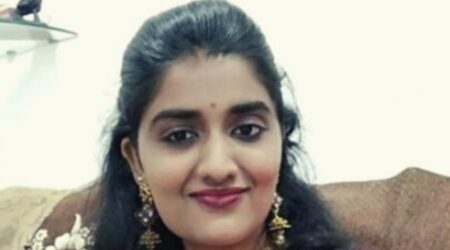 নৃশংস ভাবে খুন করা হল পশু চিকিৎসক প্রিয়াঙ্কা রেড্ডিকে, কোন গভীর রহস্য লুকিয়ে আছে এর পেছনে priyanka reddy