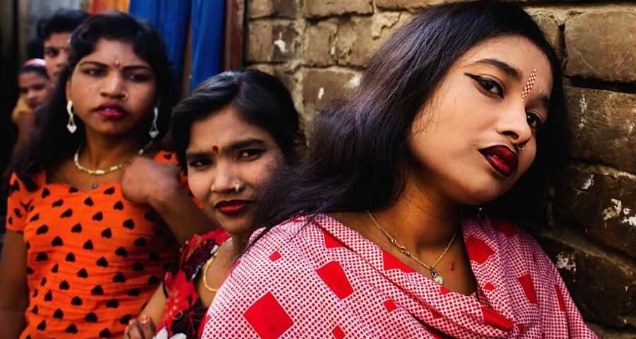 মধুচক্র কারবার 