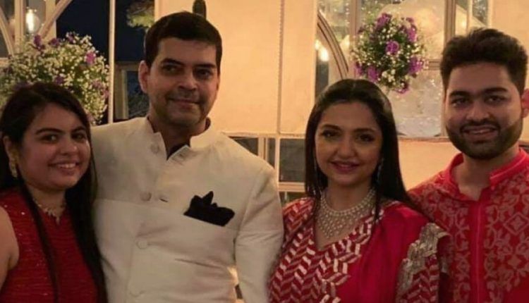 বিয়ে করলেন জুন মালিয়া, দেখে নিন তাঁর বিয়ের আসরের সুন্দর মুহূর্তের কিছু ছবি 2 jun maliya wedding