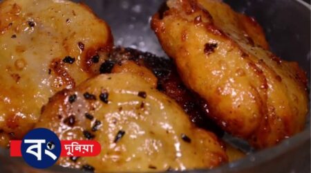 পিঠা বানাবার রেসিপি; পৌষ সংক্রান্তিতে বাড়িতে বানান গোকুল পিঠে – নারিকেল পিঠা রেসিপি গোকুল পিঠে, পিঠা বানাবার রেসিপি, নারিকেল পিঠা রেসিপি