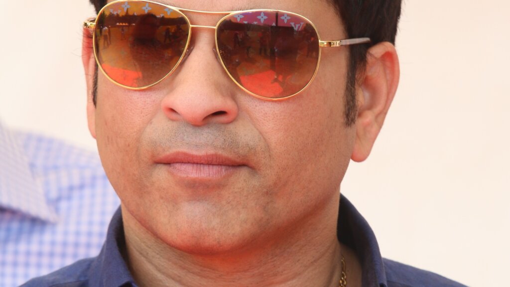 সচিন তেন্ডুলকর — ভারতীয় ক্রিকেট কিংবদন্তির ছবি