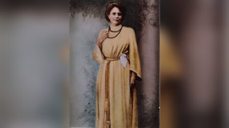 ভগিনী নিবেদিতার জীবনী: নারীশিক্ষা ও ভারতসেবায় এক অমর নাম ভগিনী নিবেদিতা — আইরিশ বংশোদ্ভূত ভারতীয় সন্ন্যাসিনী, নারীশিক্ষা ও ভারতস্বাধীনতা আন্দোলনের এক অমর নাম