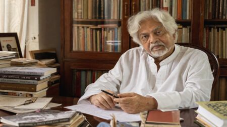 সুনীল গঙ্গোপাধ্যায়ের জীবনী: বাংলা সাহিত্যের বহুমুখী প্রতিভার অমর কাহিনী সুনীল গঙ্গোপাধ্যায়ের জীবনী: বাংলা সাহিত্যের বহুমুখী প্রতিভার অমর কাহিনী 1