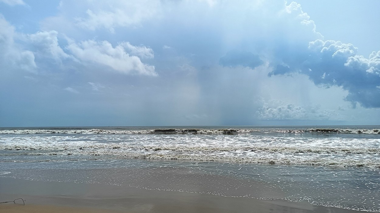 মন্দারমণি ভ্রমণ গাইড ২০২৬: ১৩ কিলোমিটার সৈকতে পুজোর ছুটি 1 মন্দারমণির বেলাভূমি, মন্দারমণি ভ্রমণ